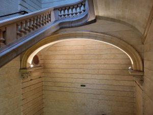Arc anse de panier musée Lyon