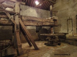 restauration-ancien-pressoir-atelier-dulion-charpente-bourgogne-franche-comte